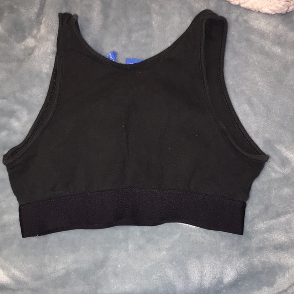 Adidas bra! - Picture 2 of 3